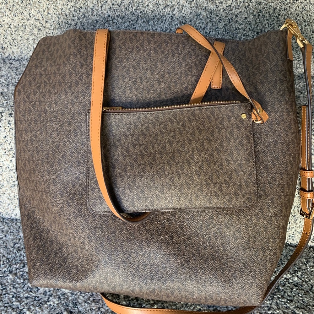 Micheal Kors tote